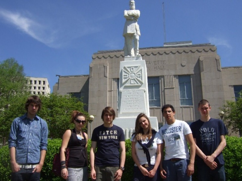 2010: SIX JEUNES AMBASSADEURS NAMUROIS À LAFAYETTE